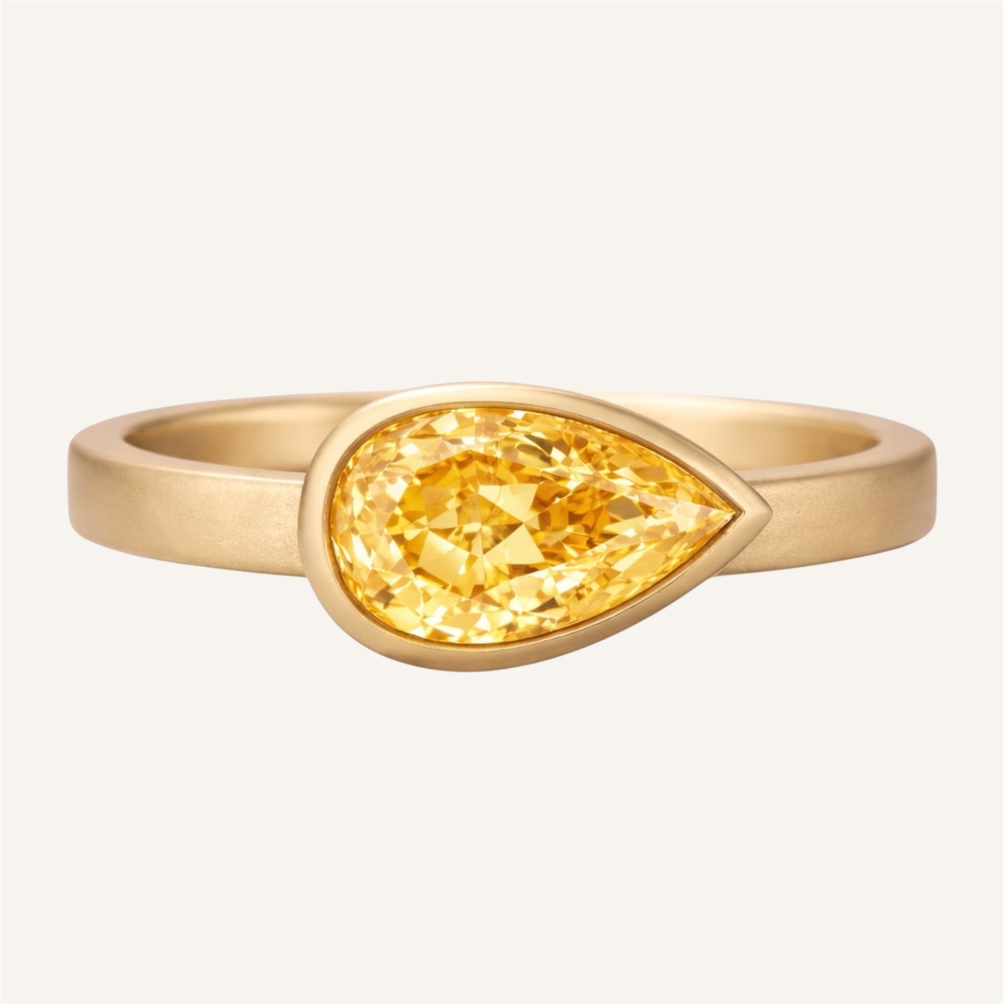 Orbita Pear Diamond Ring